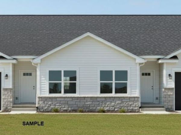4525 Elk Creek Road, Sioux City, IA 51106