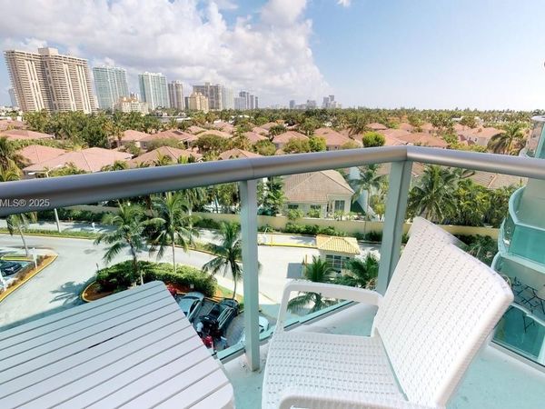 19370 Collins Ave, Unit 620, Sunny Isles Beach, FL 33160