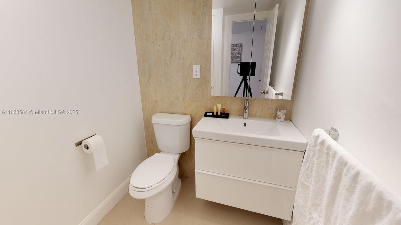 19370 Collins Ave, Unit 620, Sunny Isles Beach, FL 33160 Photo