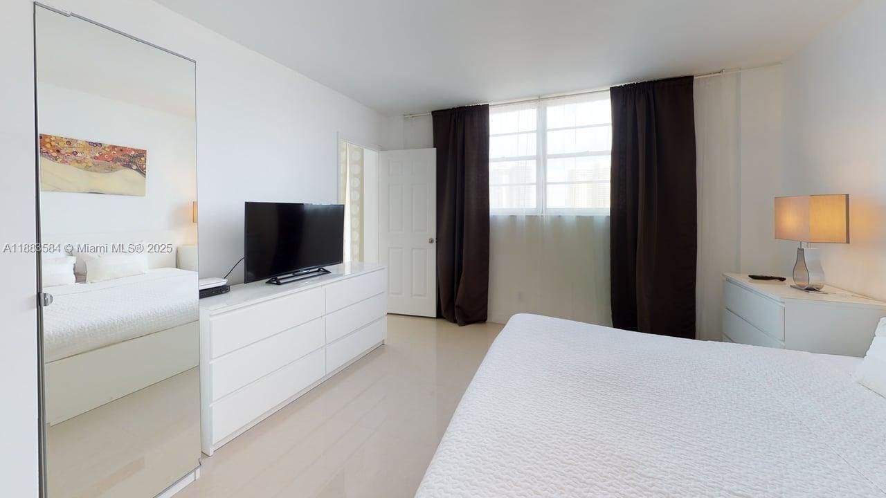 19370 Collins Ave, Unit 620, Sunny Isles Beach, FL 33160 Photo