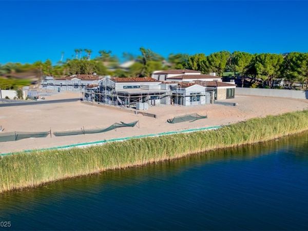 49 Bellissima Lago Court, Henderson, NV 89011