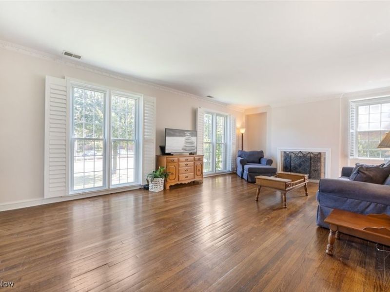 2808 Van Aken Boulevard, Unit 1, Cleveland, OH 44120 Photo 10