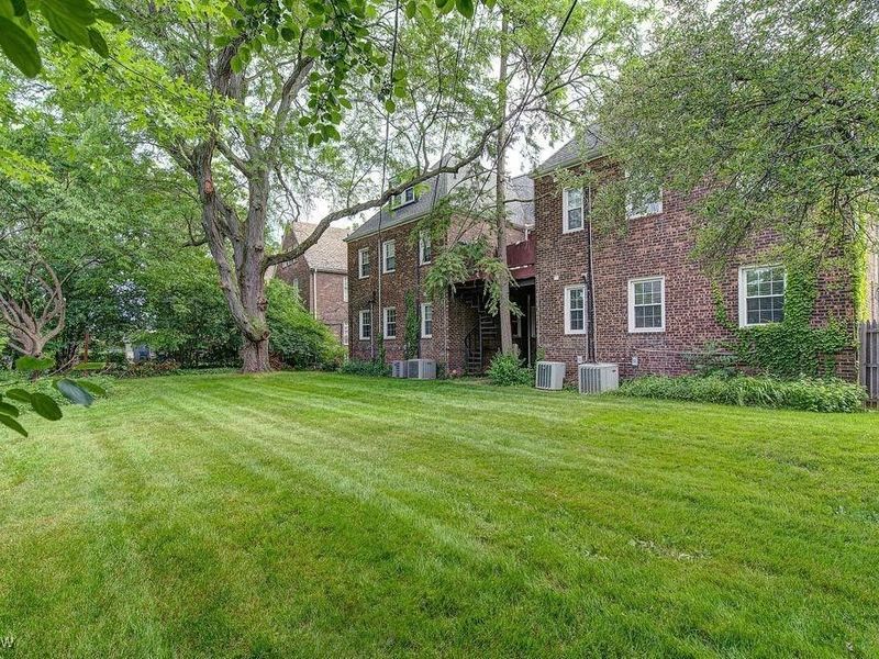 2808 Van Aken Boulevard, Unit 1, Cleveland, OH 44120 Photo 36