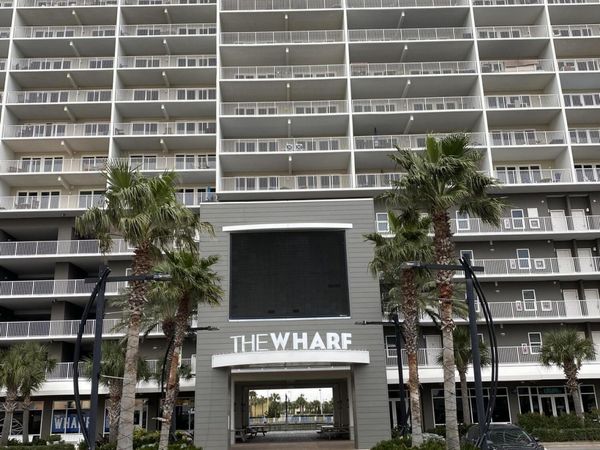 9860 S Thomas Drive, Unit R-8, Panama City, FL 32408