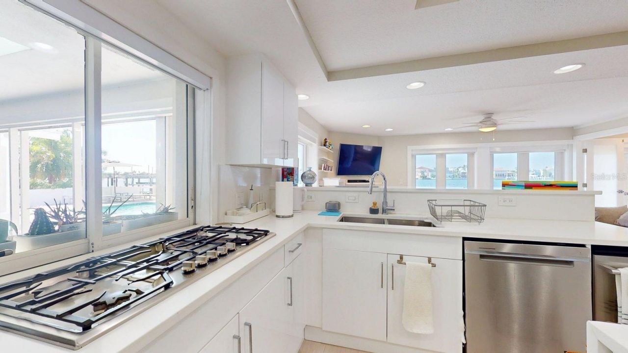 509 55th Avenue, Saint Pete Beach, FL 33706 Photo