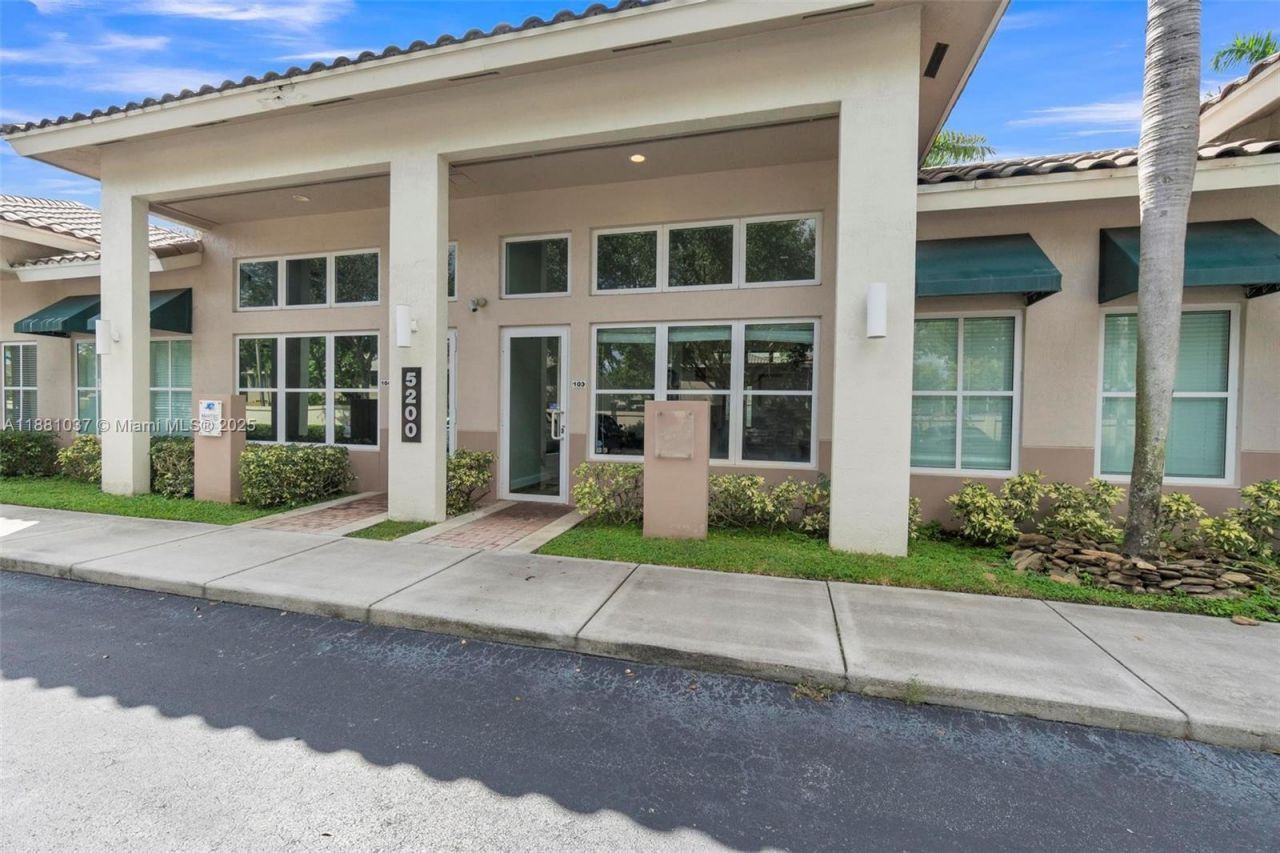 5200 S University Dr, Unit 103A, Davie, FL 33328 Photo