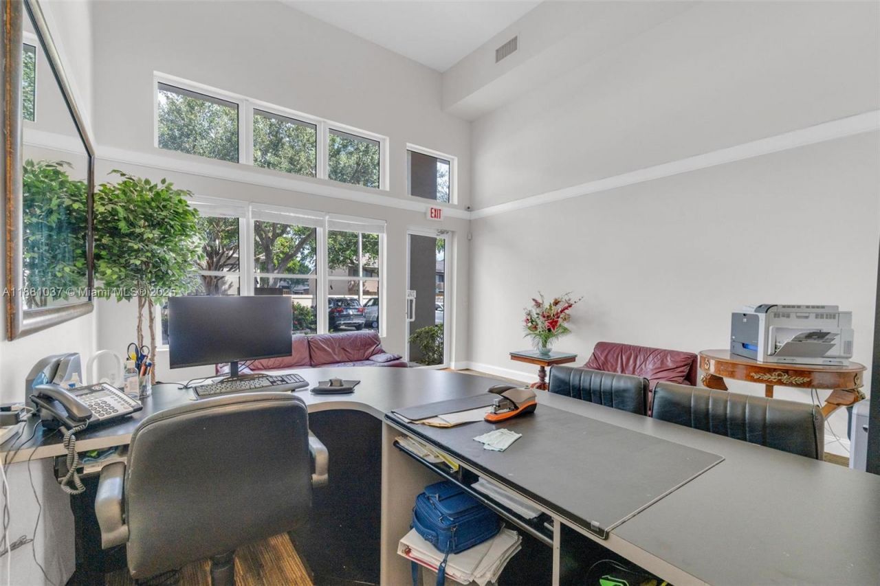 5200 S University Dr, Unit 103A, Davie, FL 33328 Photo