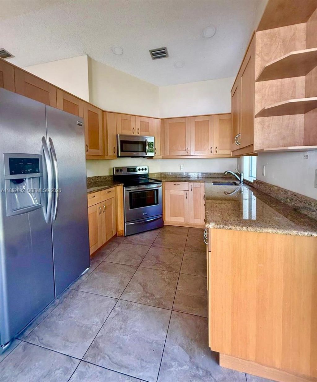 1321 N Seagrape Circle, Weston, FL 33326 Photo