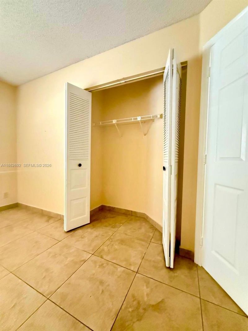 1321 N Seagrape Circle, Weston, FL 33326 Photo