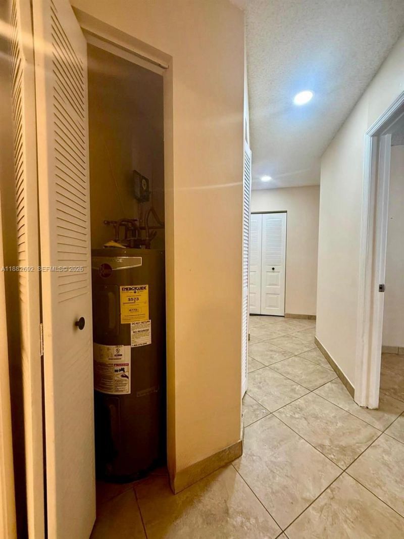 1321 N Seagrape Circle, Weston, FL 33326 Photo