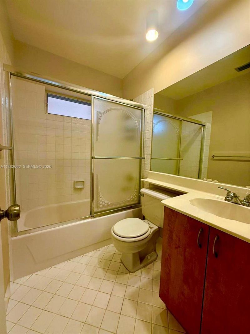 1321 N Seagrape Circle, Weston, FL 33326 Photo