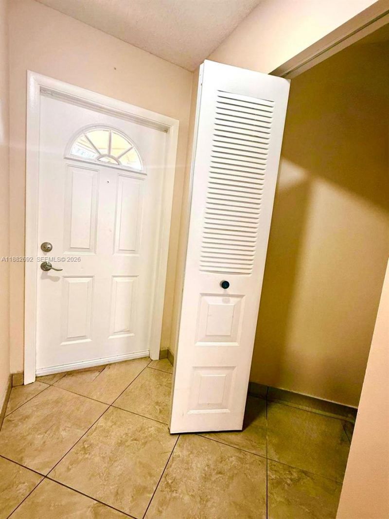 1321 N Seagrape Circle, Weston, FL 33326 Photo