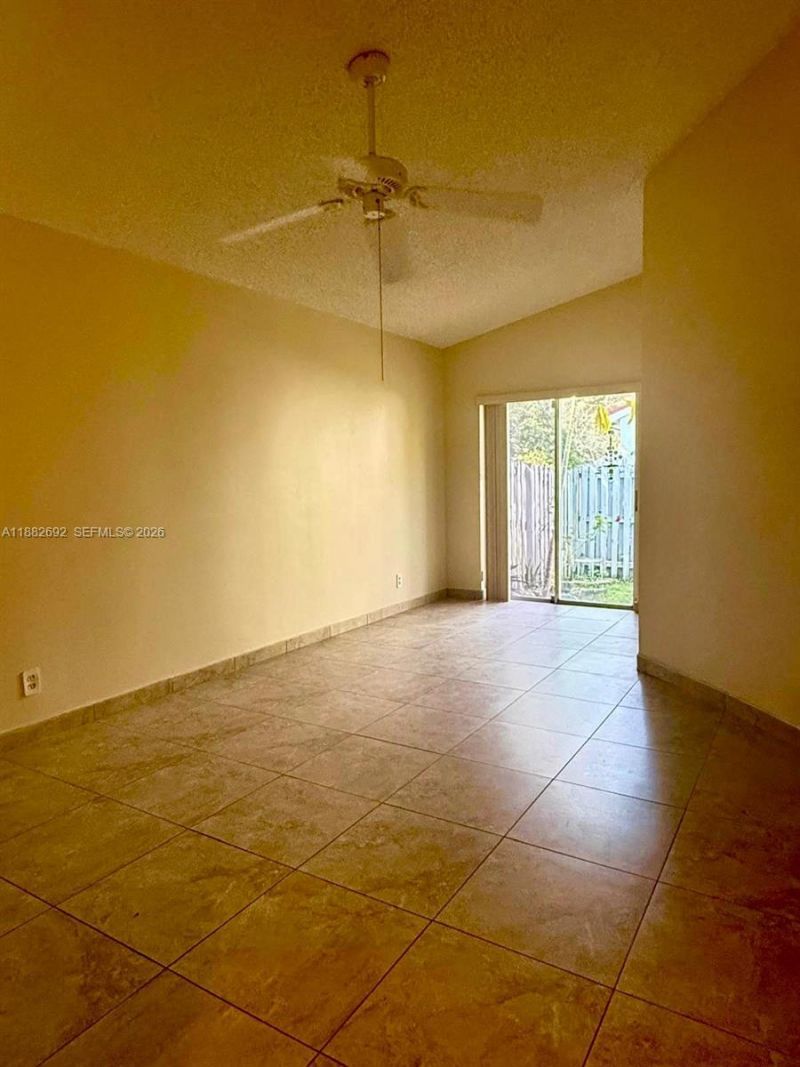 1321 N Seagrape Circle, Weston, FL 33326 Photo