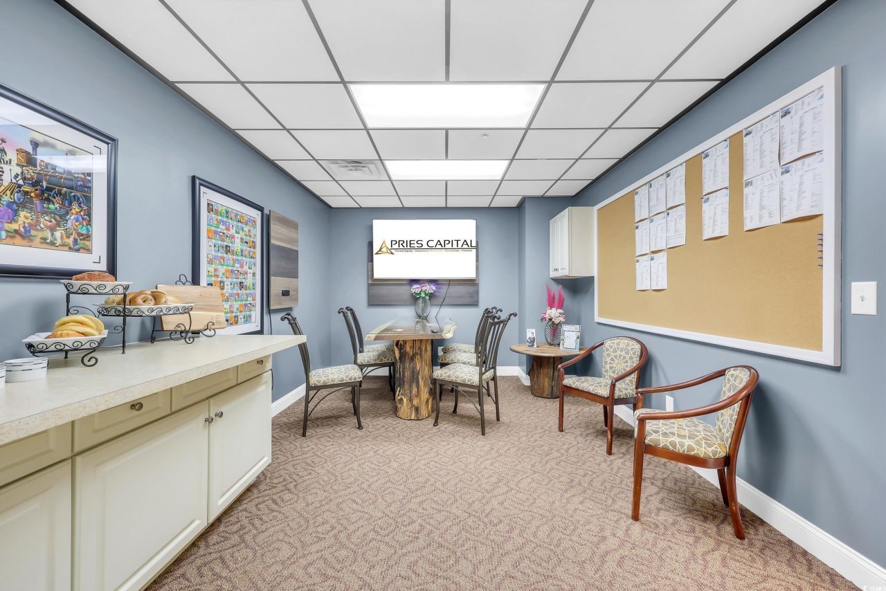 100 Sutter Dr. Photo 17