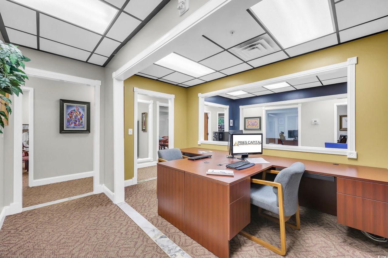 100 Sutter Dr. Photo 24