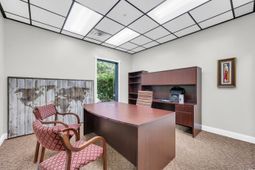 100 Sutter Dr. photo 4