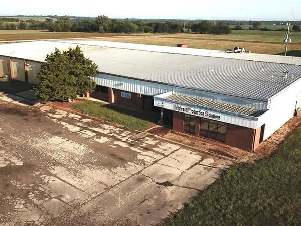 1469 US Hwy 59 Highway, Moran, KS 66755