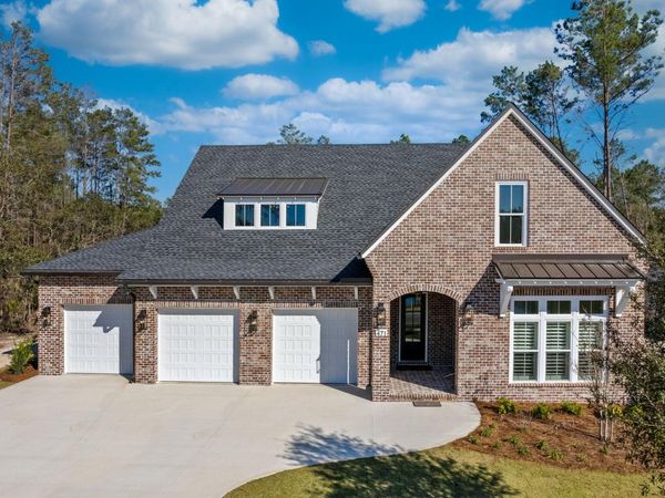 471 Shimmer Circle, Freeport, FL 32439