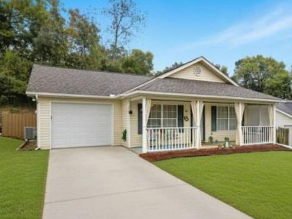 131 Emerald Court Place, Lenoir City, TN 37771