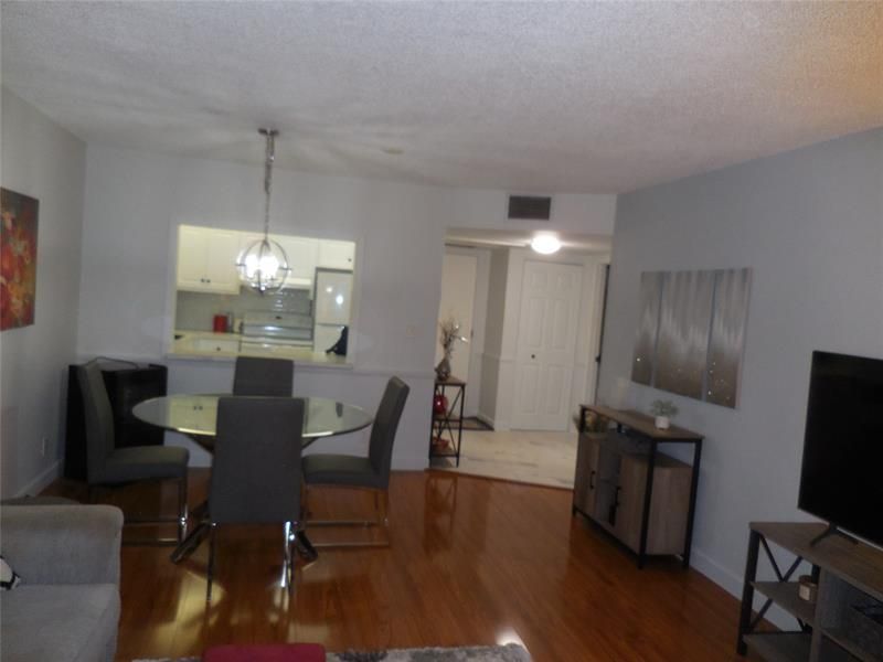 5640 SW 3rd Pl, Unit 208, Margate, FL 33068 Photo