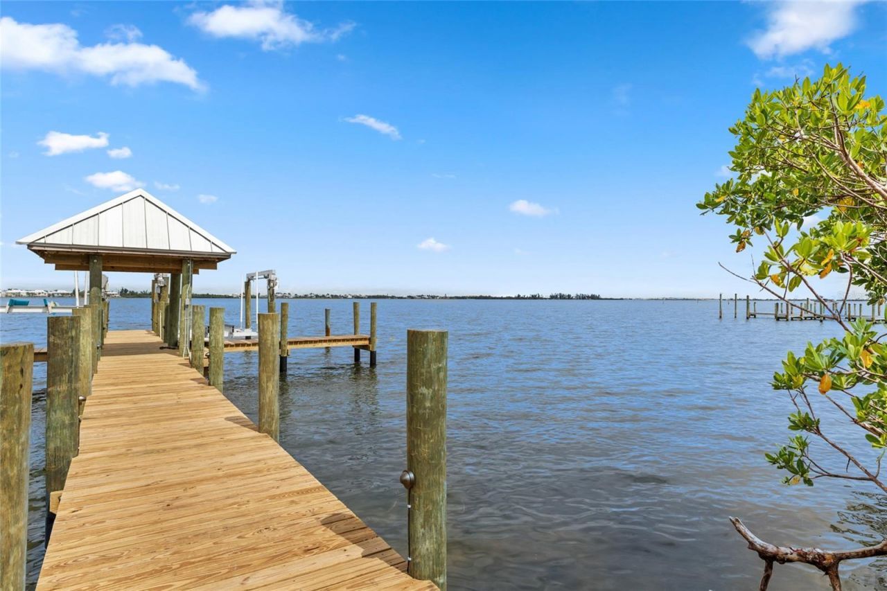 8772 Little Gasparilla Island, Placida, FL 33946 Photo