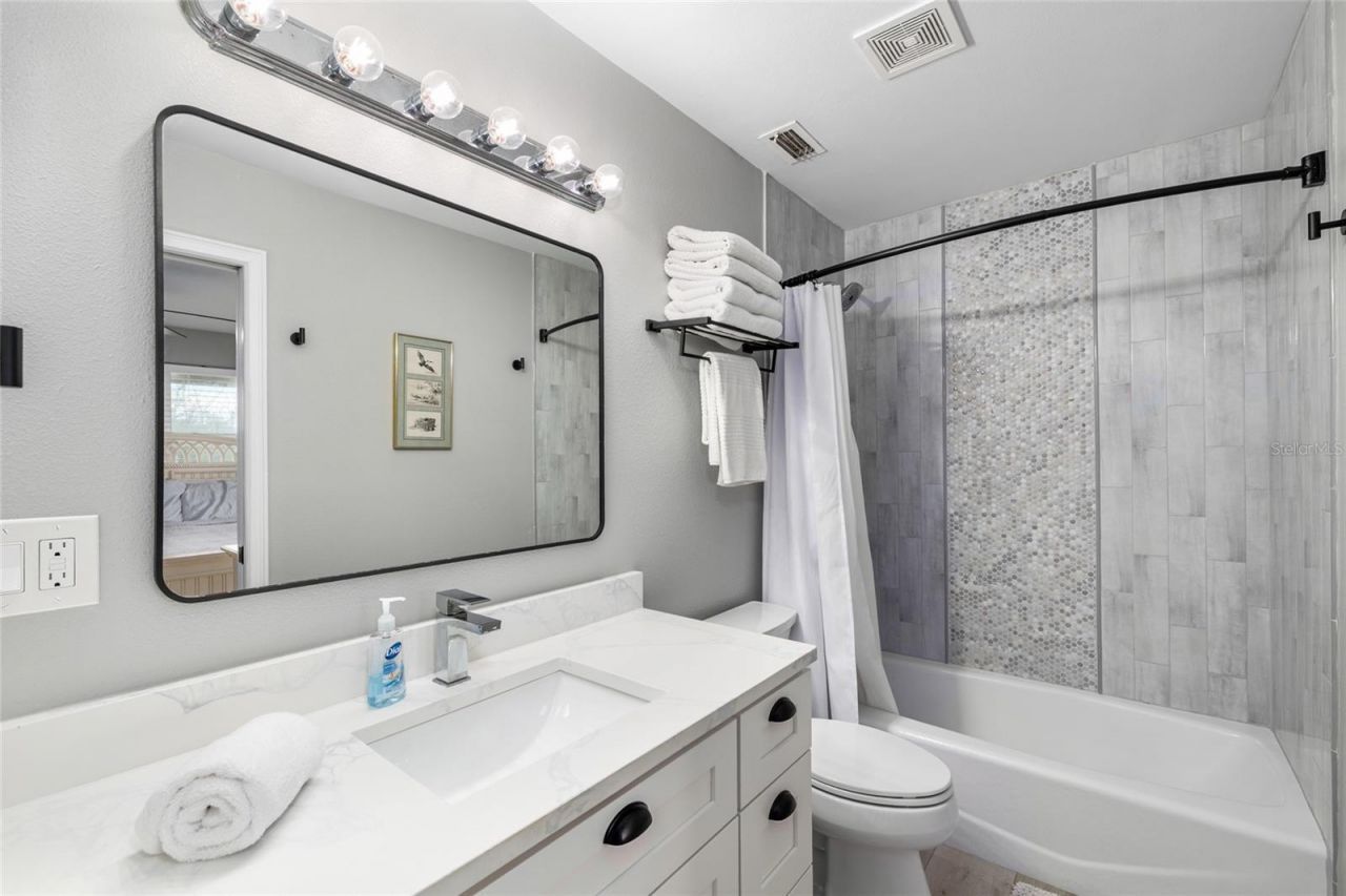 8772 Little Gasparilla Island, Placida, FL 33946 Photo