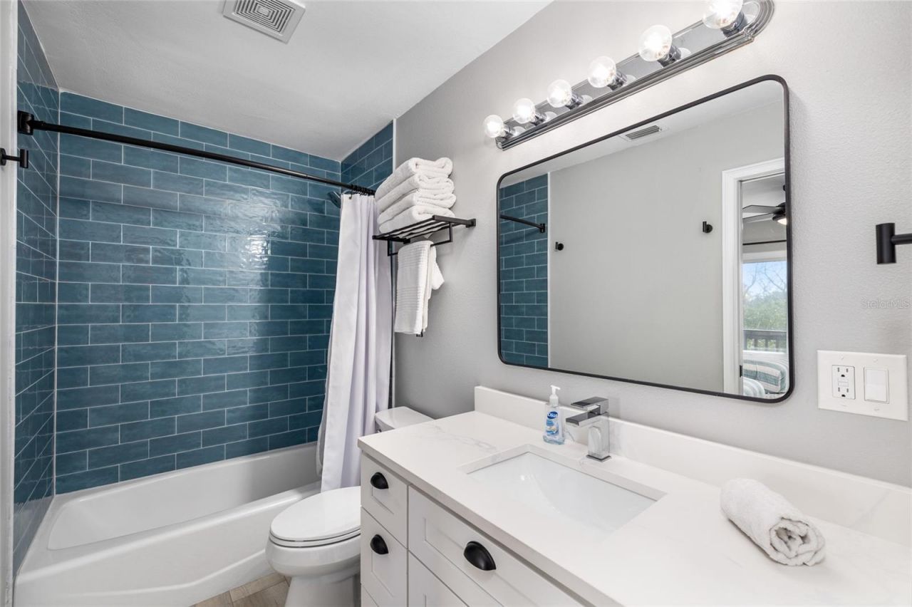 8772 Little Gasparilla Island, Placida, FL 33946 Photo