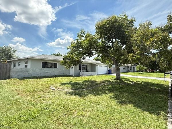 720 Shadyside ST, LEHIGH ACRES, FL 33936
