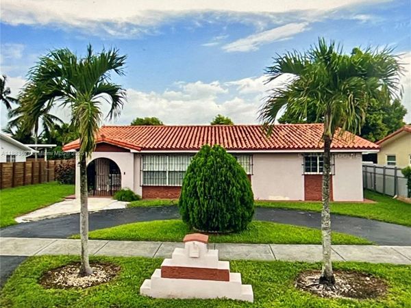 8947 SW 12th St, Miami, FL 33174