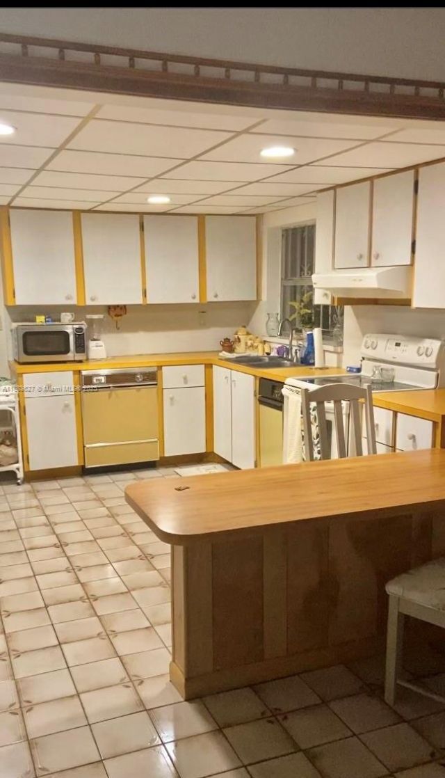 8947 SW 12th St, Miami, FL 33174 Photo