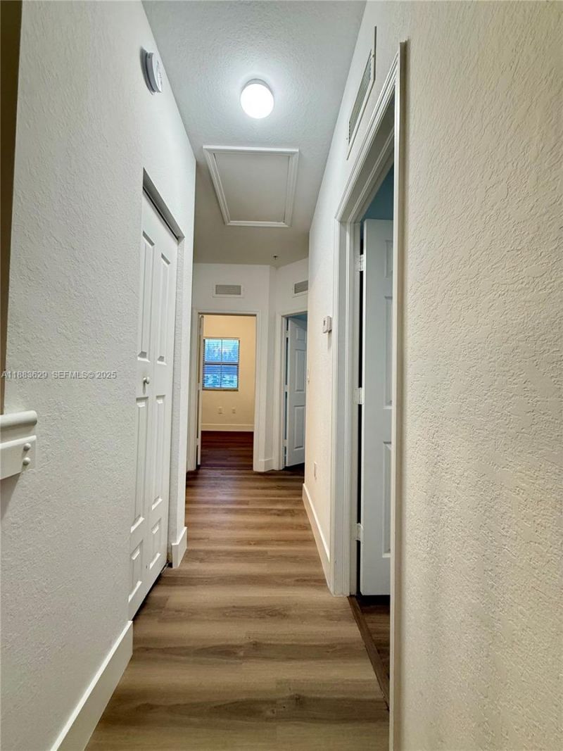 8760 NW 97th Ave, Unit 211, Doral, FL 33178 Photo