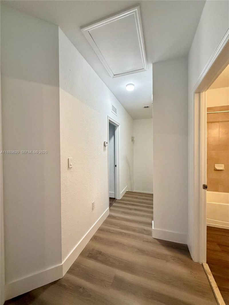 8760 NW 97th Ave, Unit 211, Doral, FL 33178 Photo