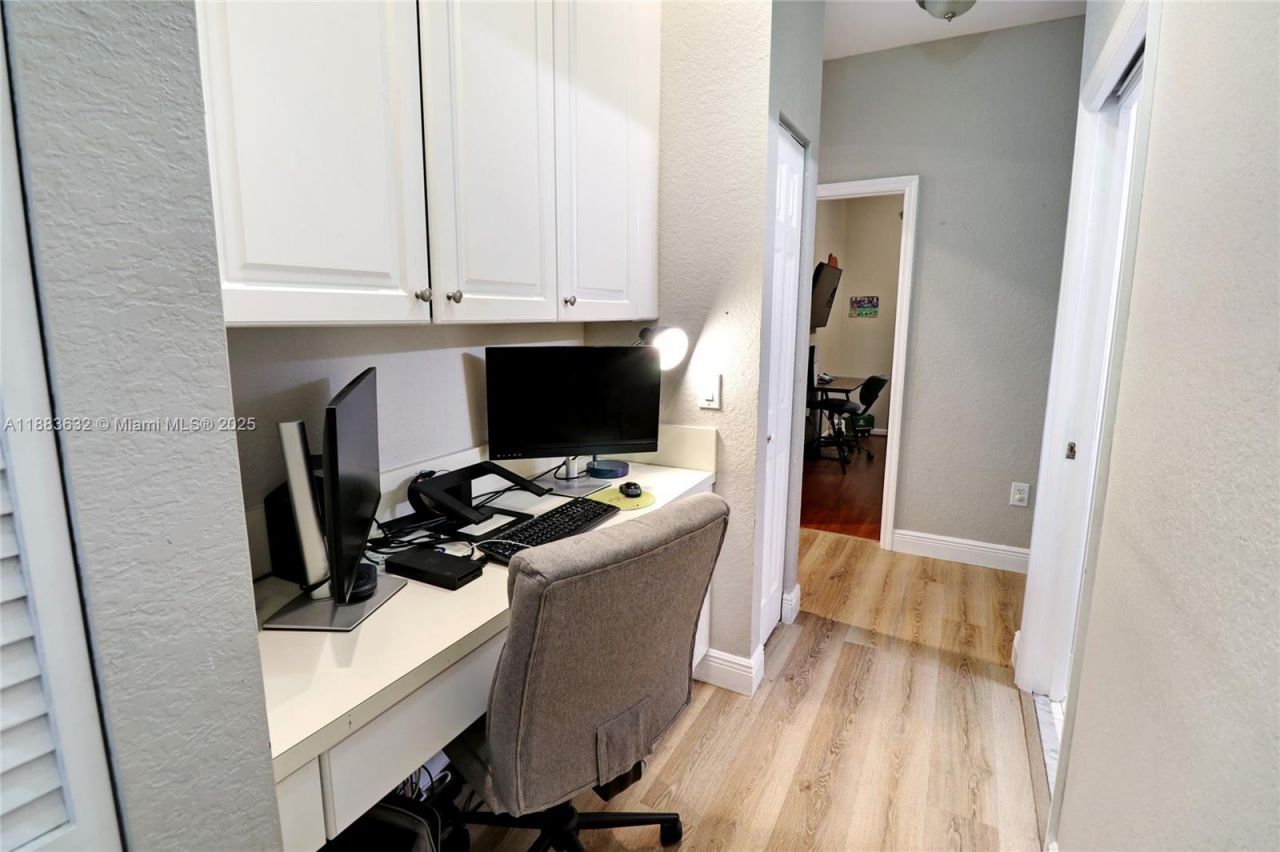 1706 NW 78th Way, Pembroke Pines, FL 33024 Photo