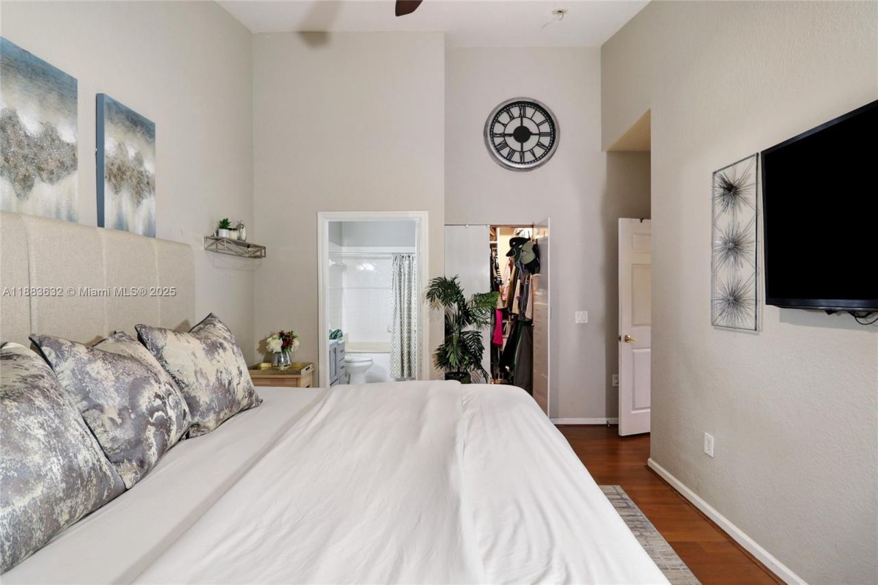 1706 NW 78th Way, Pembroke Pines, FL 33024 Photo