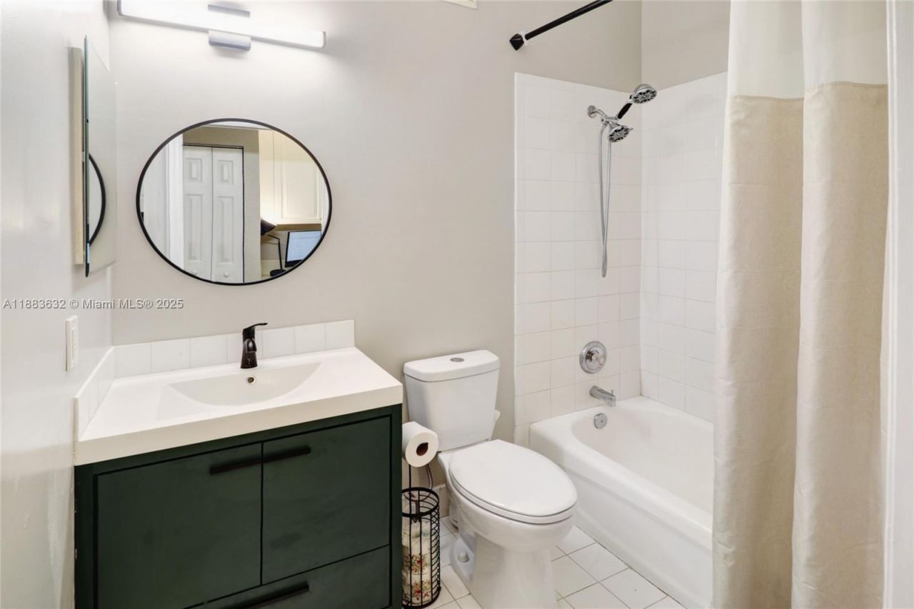 1706 NW 78th Way, Pembroke Pines, FL 33024 Photo