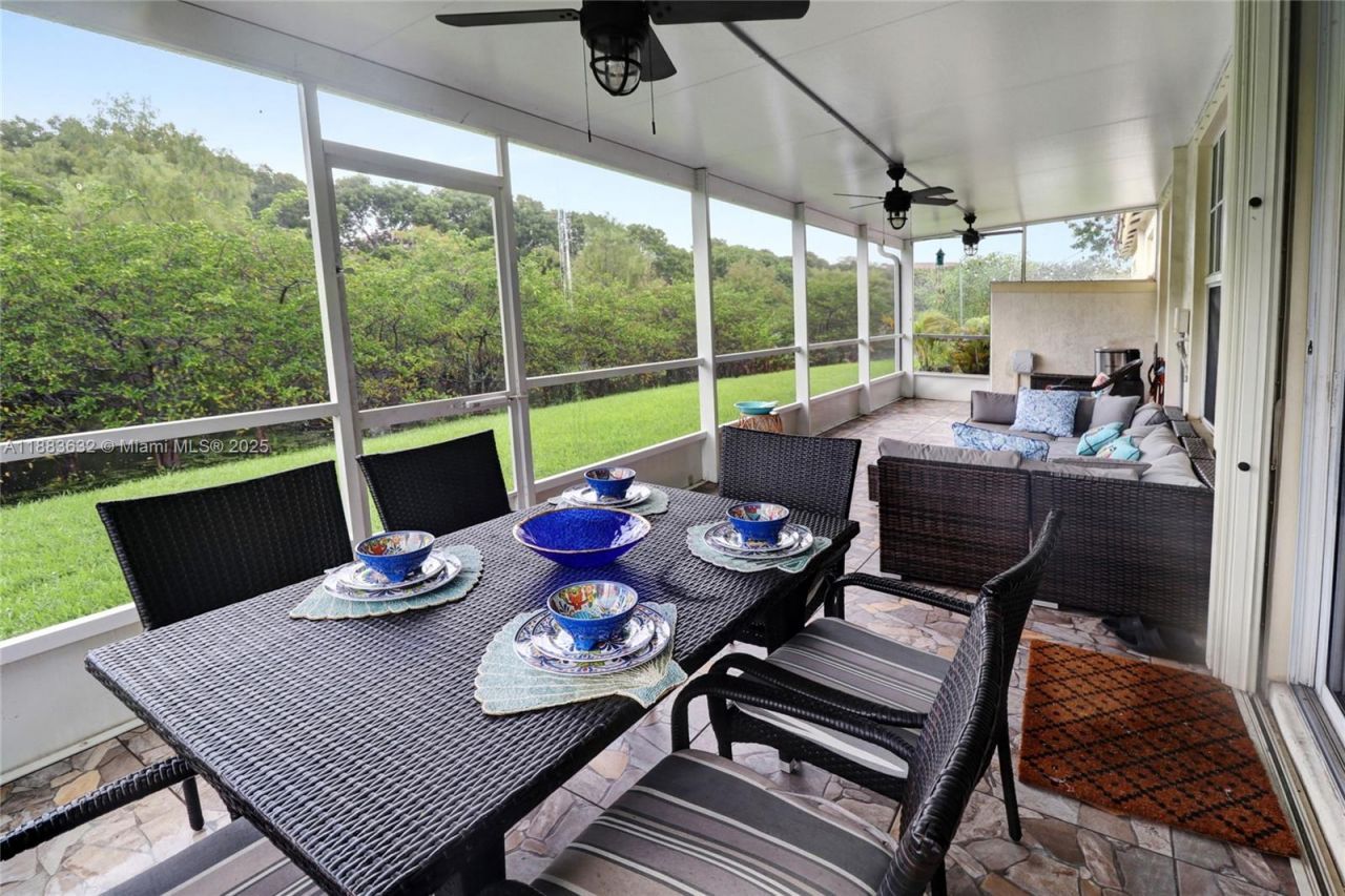 1706 NW 78th Way, Pembroke Pines, FL 33024 Photo