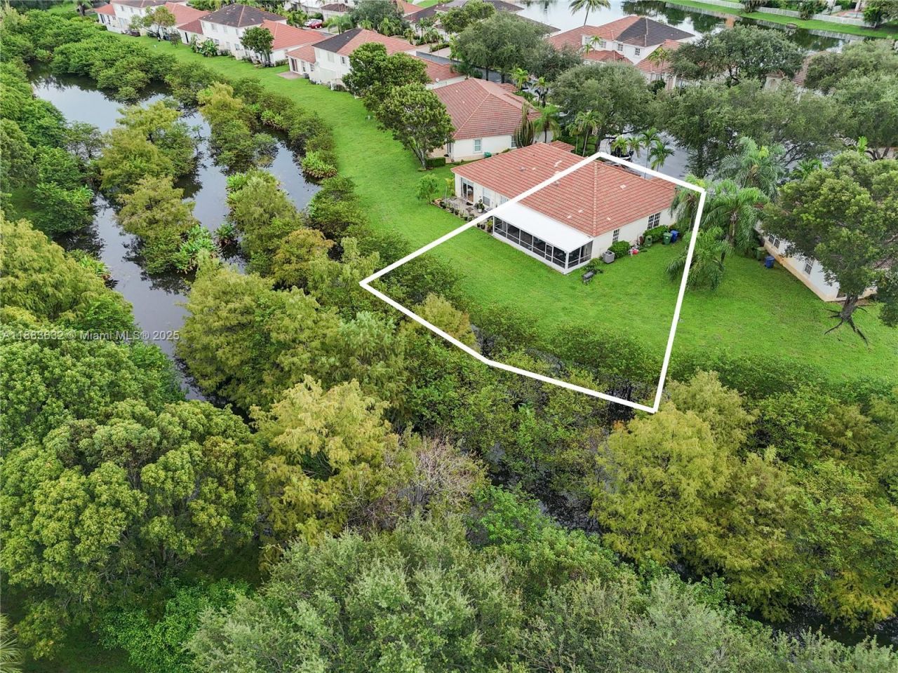 1706 NW 78th Way, Pembroke Pines, FL 33024 Photo