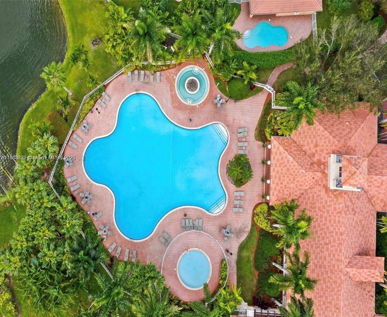 1706 NW 78th Way, Pembroke Pines, FL 33024 Photo