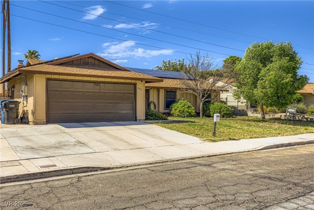 1919 Niblick Circle, Las Vegas, NV 89142 Main Photo
