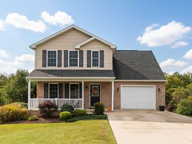 145 Thoroughbred Cir, Lexington, VA 24450