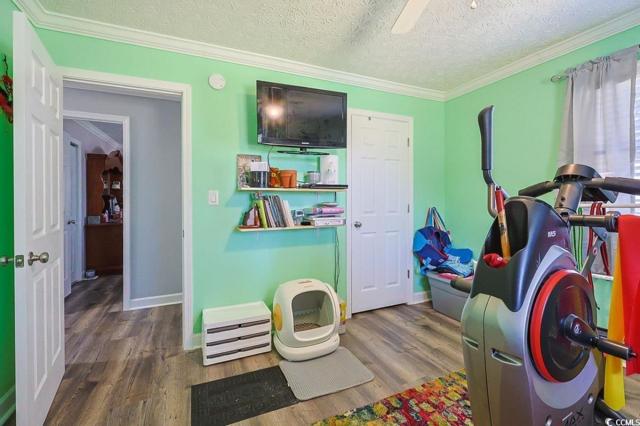 1704 Sherwood Dr. Photo 19