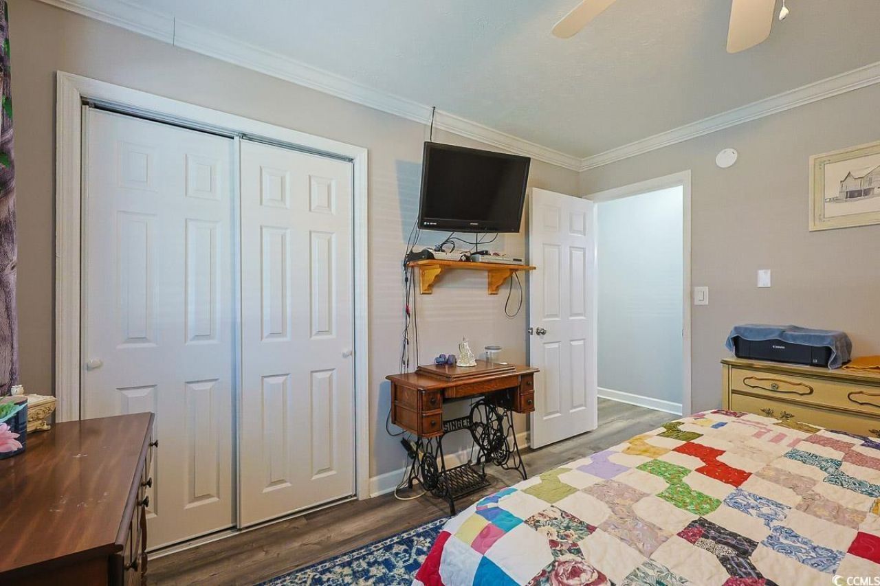 1704 Sherwood Dr. Photo 22