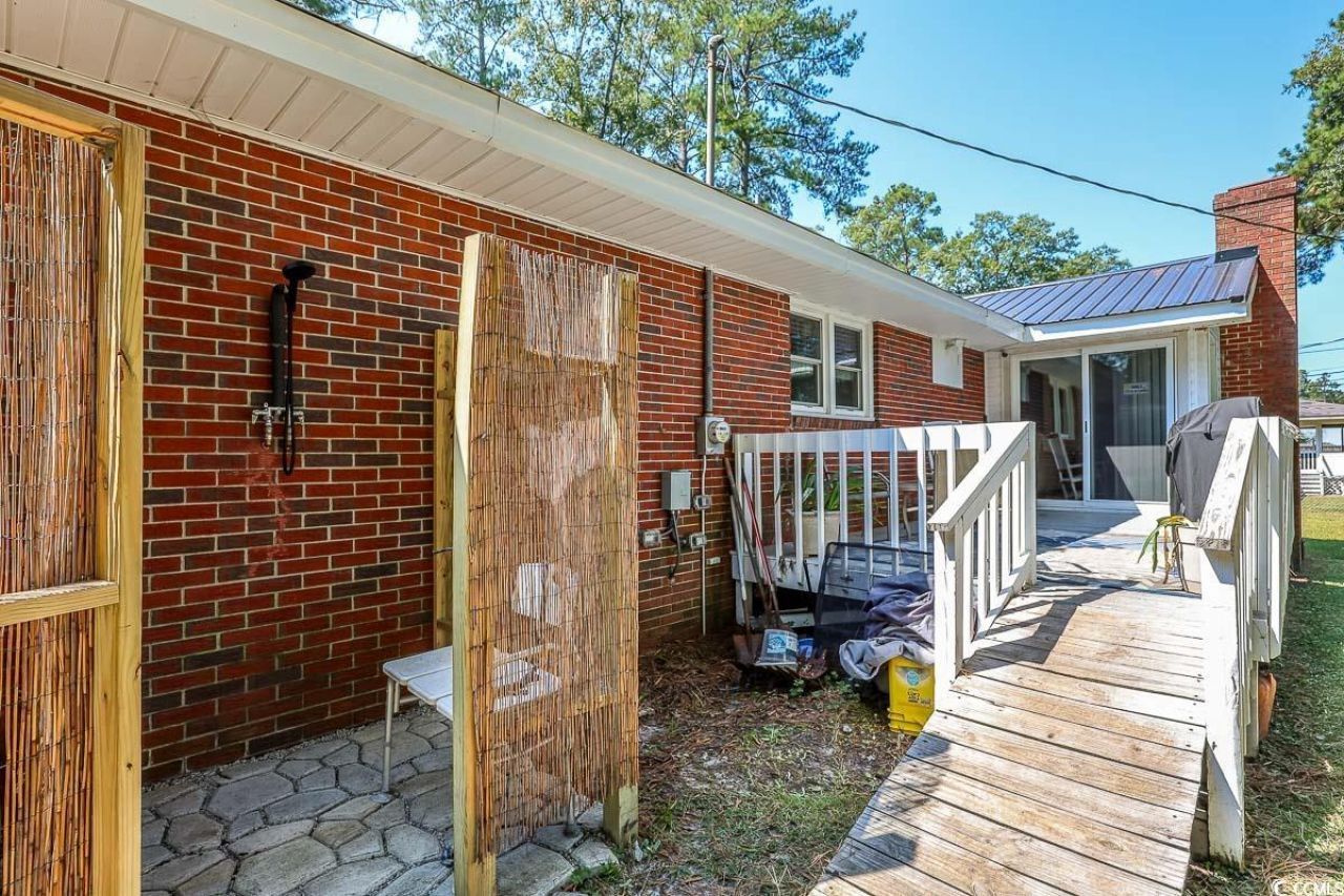 1704 Sherwood Dr. Photo 29