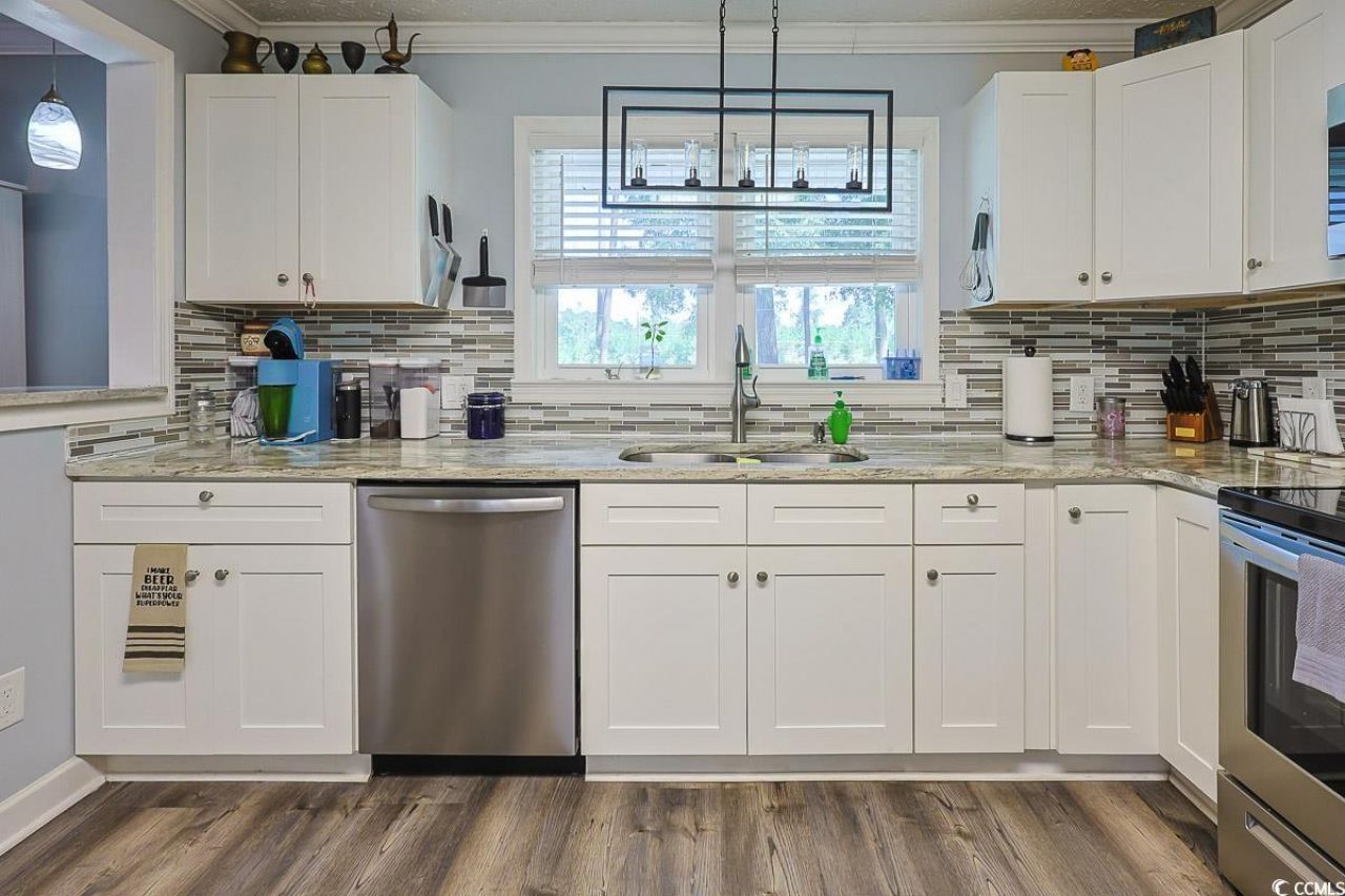 1704 Sherwood Dr. Photo 4