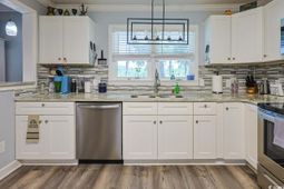 1704 Sherwood Dr. photo 4