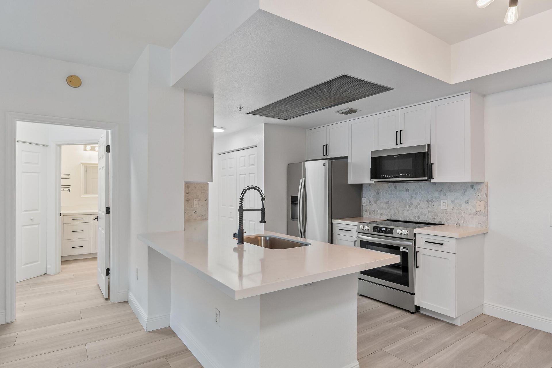 2807 Veronia Drive, Unit 107, Palm Beach Gardens, FL 33410 Photo