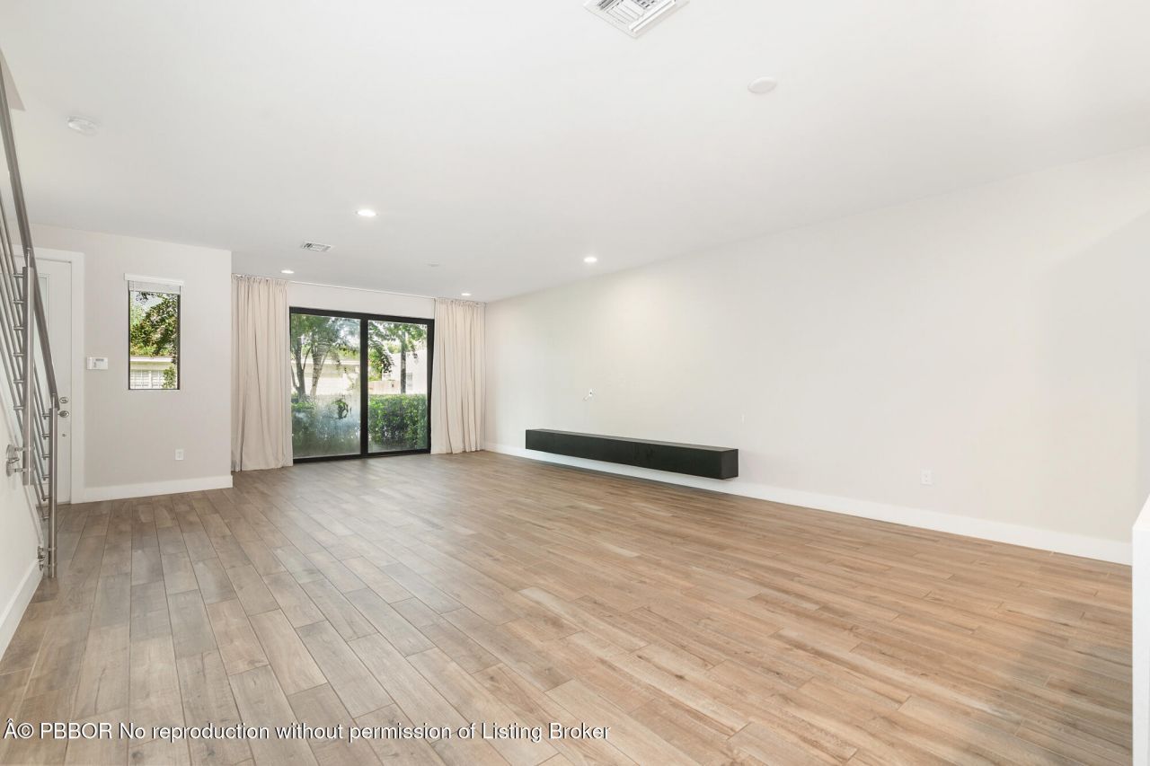 3764 Lambert Avenue, Unit 3764, West Palm Beach, FL 33405 Photo