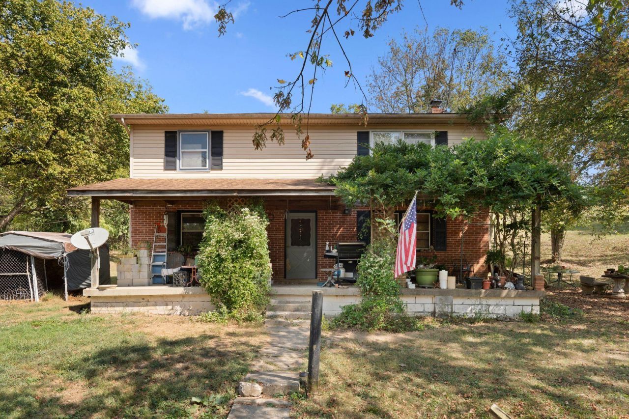 3890 Oregon Road, Versailles, KY 40383 Main Photo
