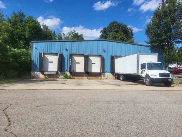 2 Infinity Drive, Raymond, NH 03077