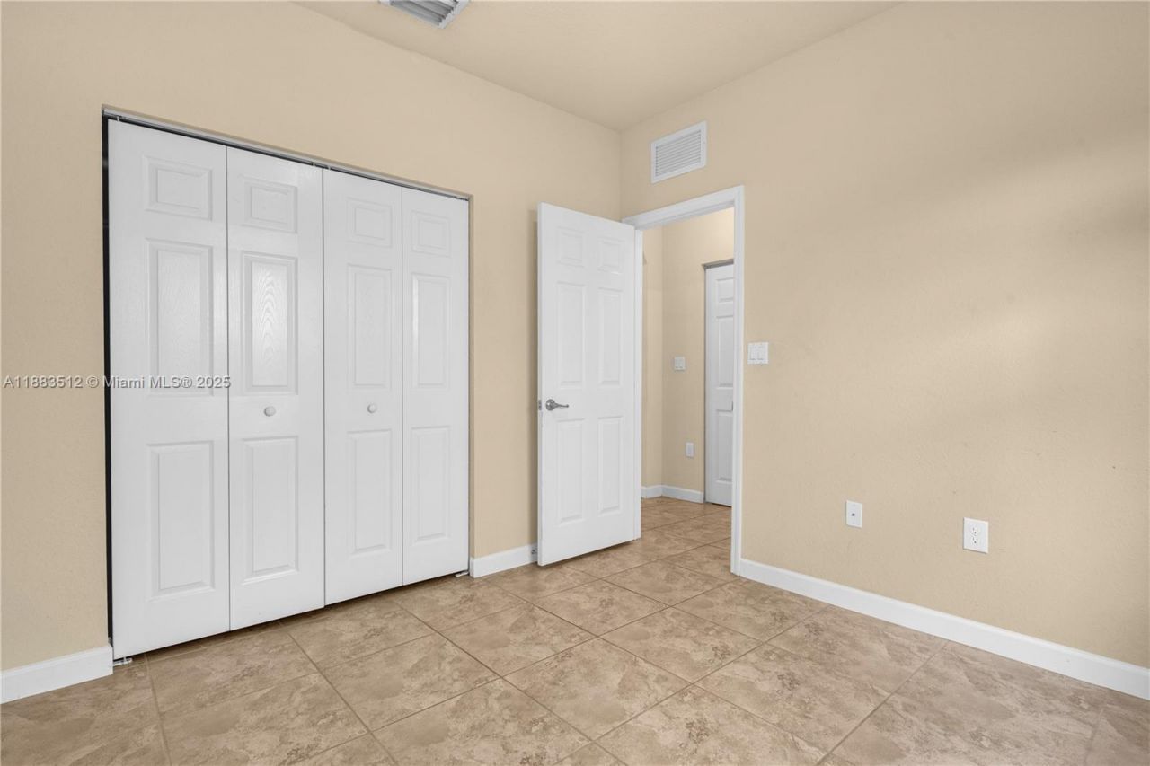 2401 NE 4th St, Homestead, FL 33033 Photo